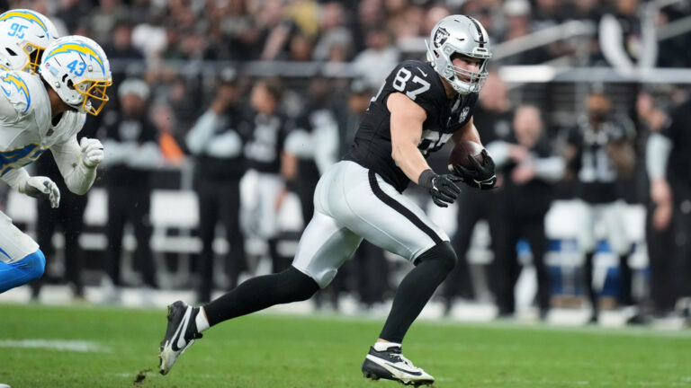 Los Angeles Rams Land Underrated Offensive Weapon In New Trade Idea