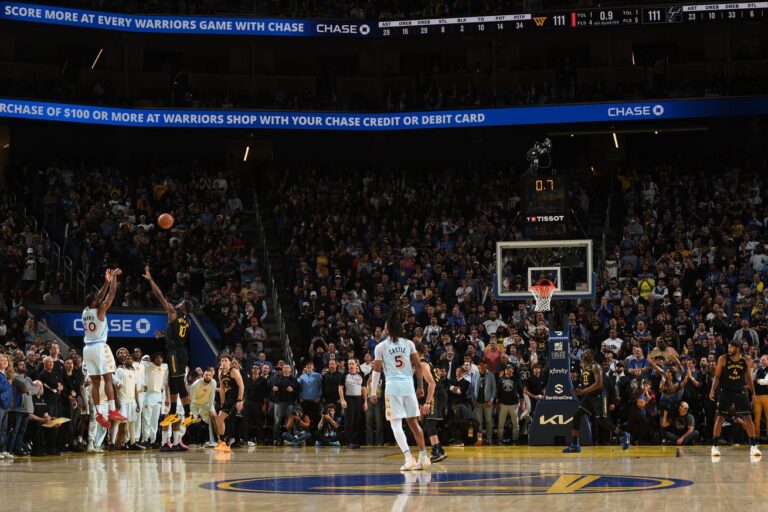 Open Thread: Harrison Barnes buzzer-beater against Golden State adds him to some interesting lists
