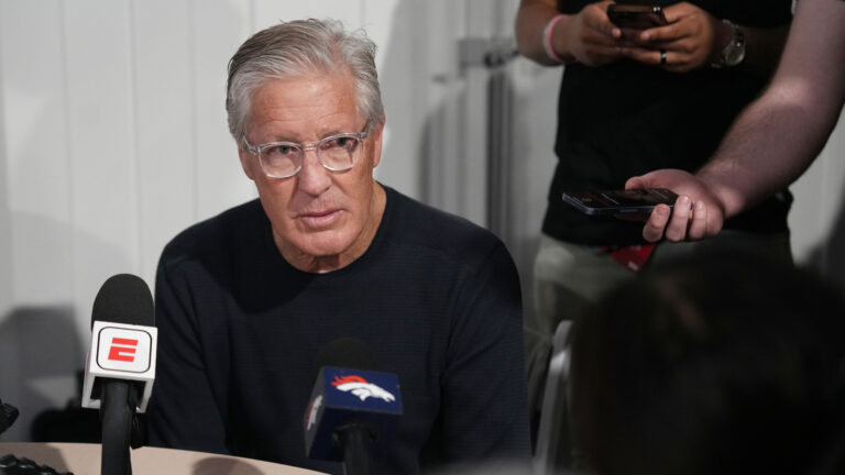 Sideline Showdown: Pete Carroll, Nick Sirianni Face Off In 2025 Raiders vs. Eagles Clash