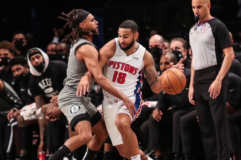 A couple of former Spurs prove that one of the keys to NBA longevity is being a good guy