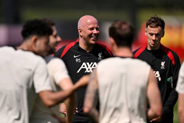 Arne Slot admits Liverpool 'would have a problem' amid Arsenal and Man City transfer prediction