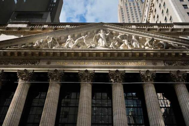 Asian shares are mixed after Wall St breaks its winning streak