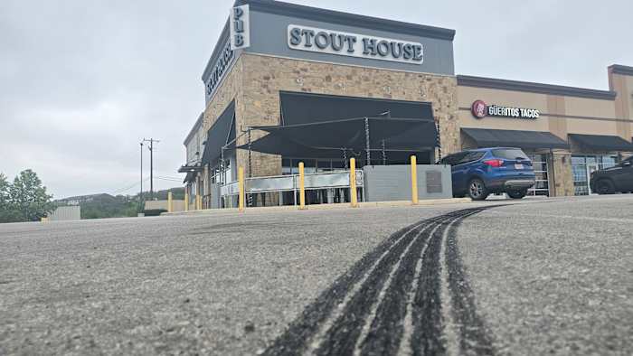 Bexar County Medical Examiner’s Office identifies man shot, killed by security guard at West Side bar