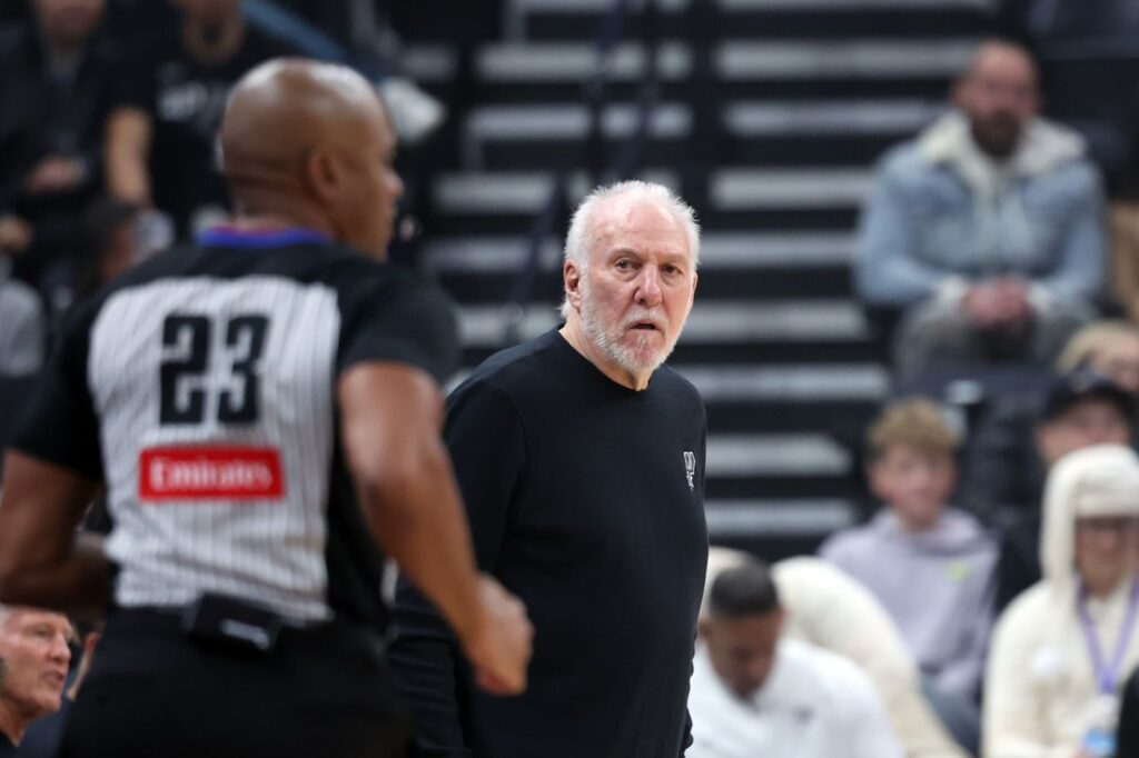 Gregg Popovich will step down as Spurs head coach