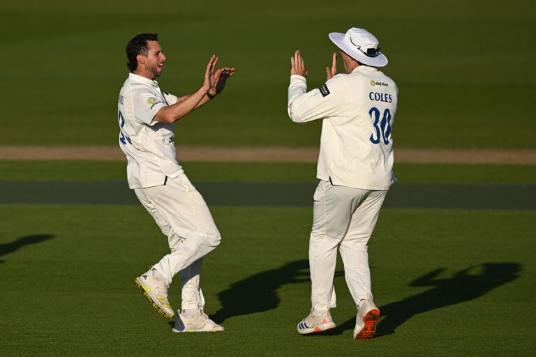 Hudson-Prentice masters Worcestershire as Sussex take command
