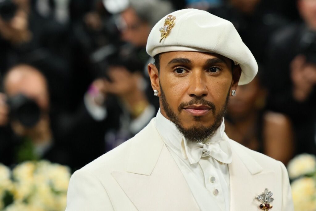 Lewis Hamilton makes his big arrival at 2025 Met Gala