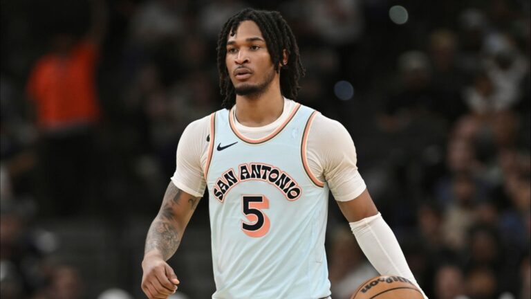 Spurs’ Stephon Castle named 2024-25 NBA Rookie of the Year