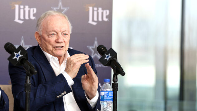 Steelers Coaxed Cowboys' Jerry Jones Into Bidding War With Himself