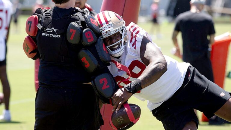 49ers camp: Mykel Williams sits out with 'minor ankle' injury