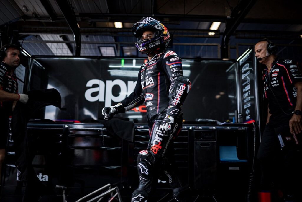 Aprilia 'feels like home' despite contract standoff, says Jorge Martin