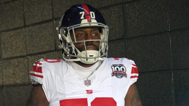 Bucs bring in another OT for workout