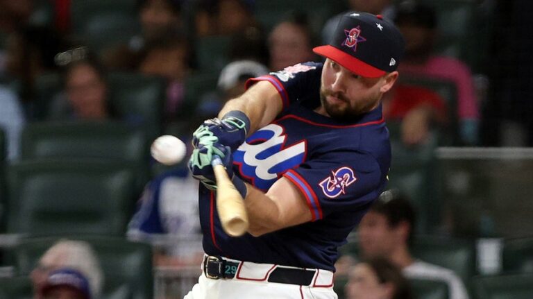 Cal Raleigh victorious in 2025 Home Run Derby, becomes 1st catcher ever to win in thrilling fashion