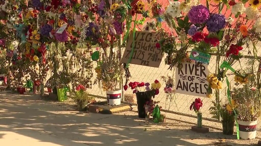 Candlelight vigil held in Kerrville to honor victims of July 4 flooding