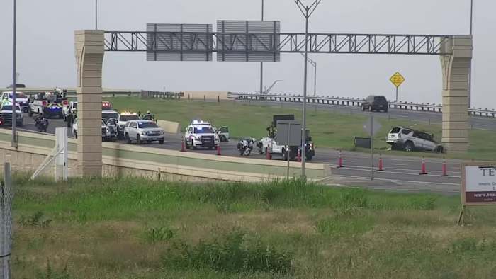 Driver seriously injured in 2-vehicle crash in west Bexar County, BCSO says