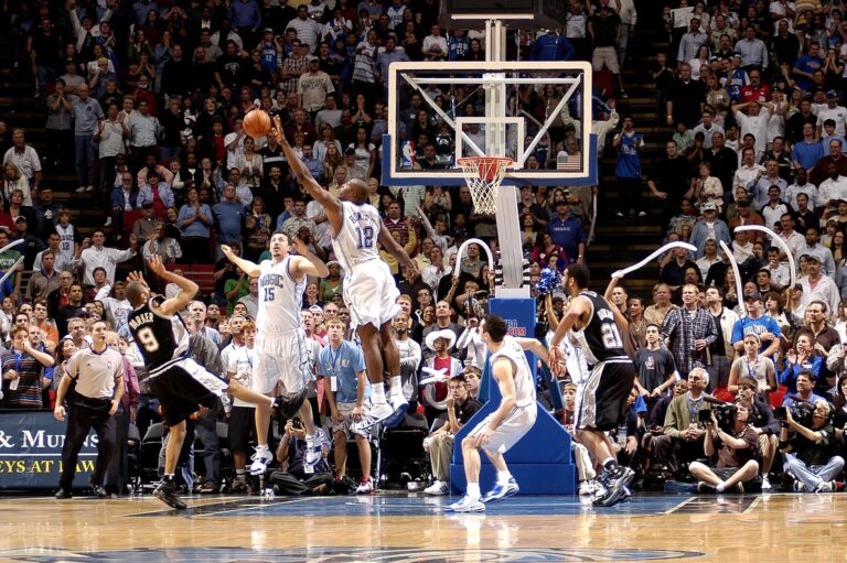 Dwight Howard Reflects on His Career and Getting Long-Awaited Call to the Basketball Hall of Fame