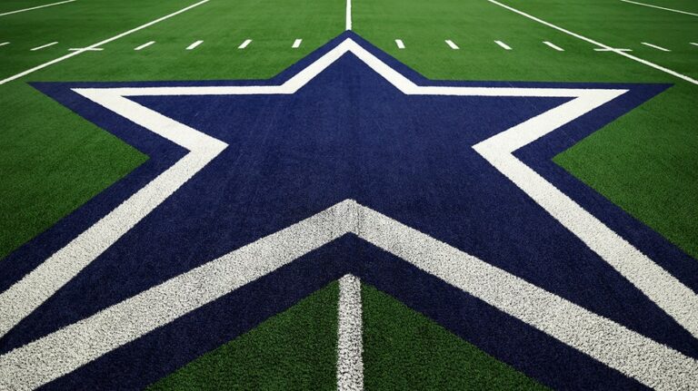 ESPN star offers scathing critique of network's Cowboys coverage: 'Not relevant in January'