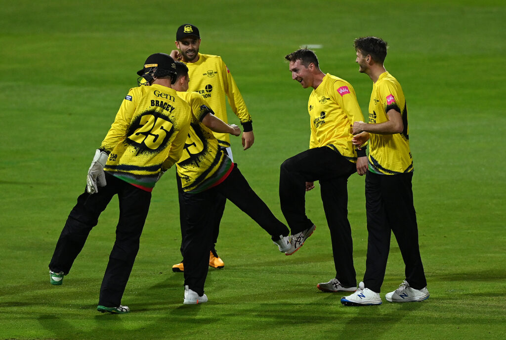 Gloucestershire spinner Tom Smith announces retirement, aged 37