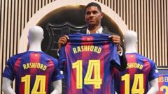 'I feel like I'm at home' - Rashford joins Barcelona