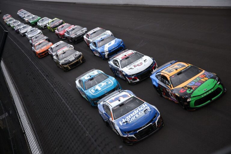 Kyle Larson in defeat: "I would love to be kissing the bricks” at Brickyard 400