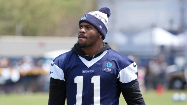 NFL Insider Claims Micah Parsons’ Negotiations With the Cowboys Slowed Down Once His Agent Entered the Picture