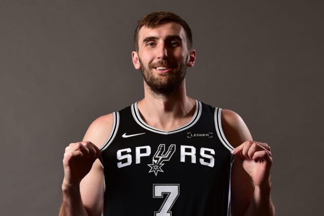 Open Thread: Luke Kornet celebrated his 30th birthday yesterday