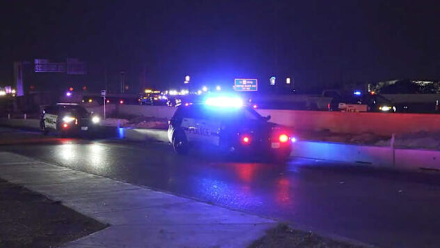 Person struck, killed while running across I-35, San Antonio police say