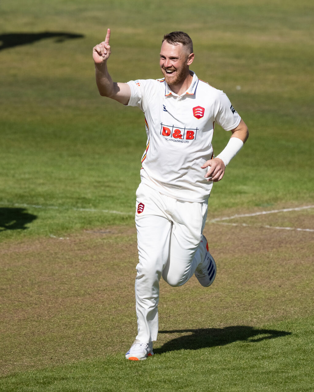 Porter four-for puts Sussex on the back foot