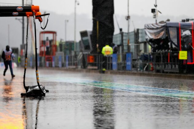 Rain in F1 Belgian GP could wreck Pirelli's strategy experiment