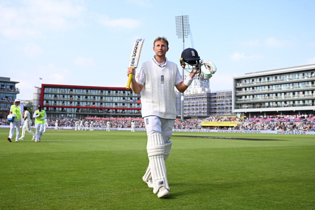 Record-breaking Root arms England with control of Manchester Test