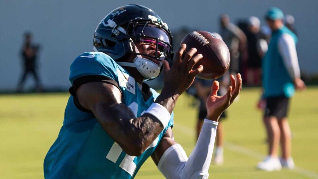 Travis Hunter Reveals How He and Trevor Lawrence Are Building Chemistry