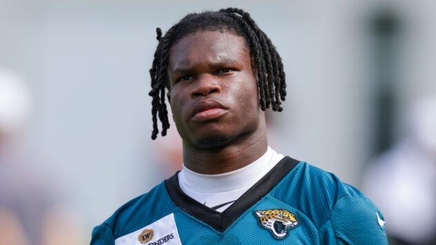 Travis Hunter spending time on both sides of the ball at Jaguars camp