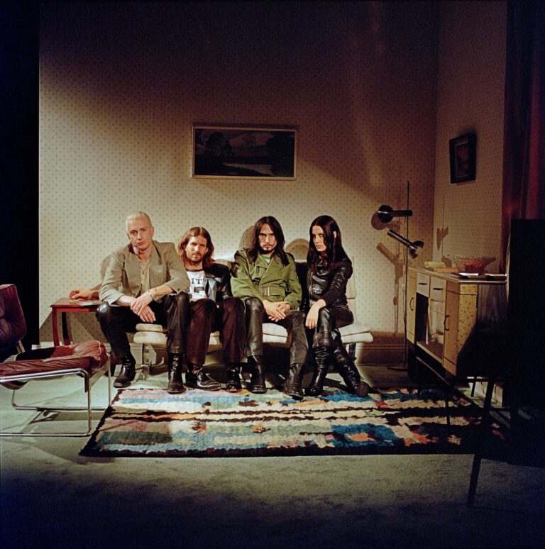 Watch Wolf Alice’s Video for New Song “The Sofa”