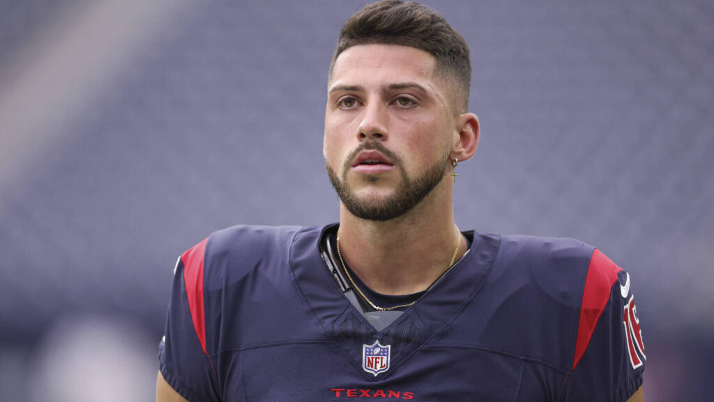 'You’re Getting a New Car Today': Matt Ammendola Recalls How Travis Kelce Helped Him After Minivan Incident