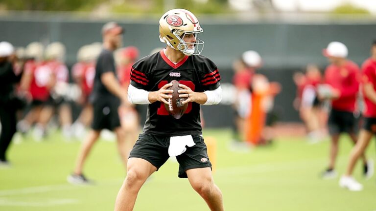 49ers training camp: Purdy-to-Kittle on fire, Puni scores wild TD, other practice No. 14 highlights