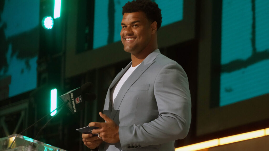 AFC Notes: Arik Armstead, Cam Ward, Jaguars, Titans