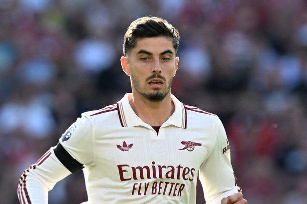 Arsenal ‘set to enter transfer market’ after injury that could derail Liverpool challenge