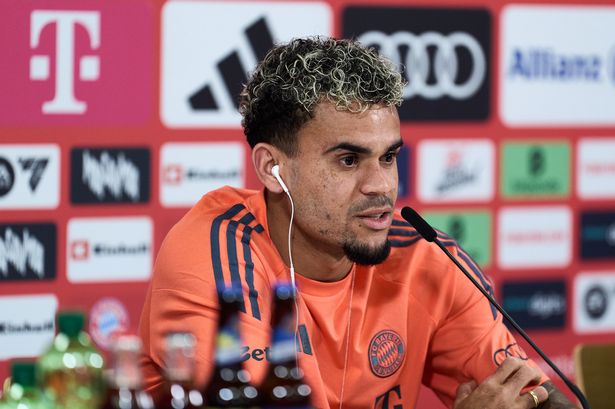 Bayern Munich sends clear Liverpool transfer message after Luis Diaz switch