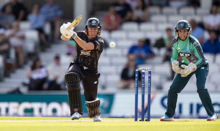 Beth Mooney sets up Originals as Invincibles fall short again
