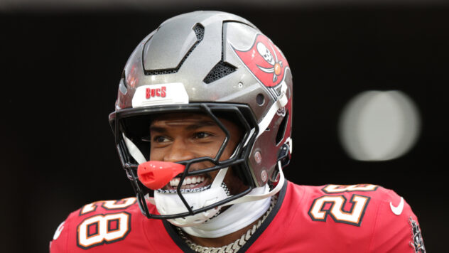 Buccaneers’ Former Safety Shilo Sanders Hopes for NFL Revival, Highlights Non-Football Talents