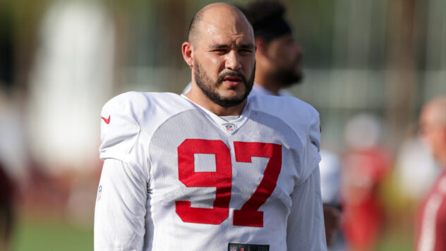 Buccaneers Officially Sign 14 To Practice Squad