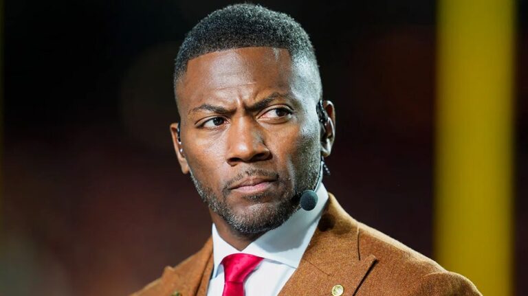 ESPN star Ryan Clark says Steelers' Aaron Rodgers snubbed him in recent interaction amid long-running feud