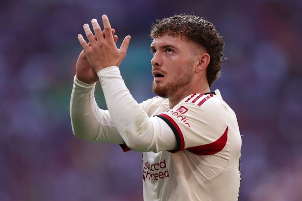 Harvey Elliott sends four-word transfer message as Arne Slot makes Liverpool stance clear