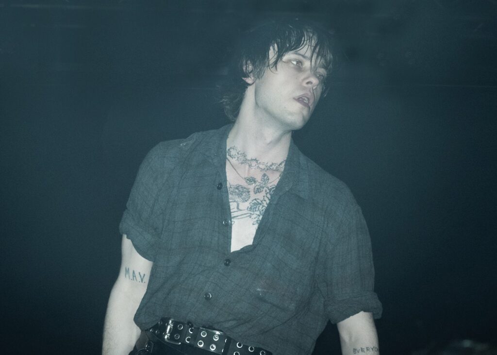 Iceage’s Elias Rønnenfelt Announces New Album Speak Daggers, Shares Video for New Song: Watch