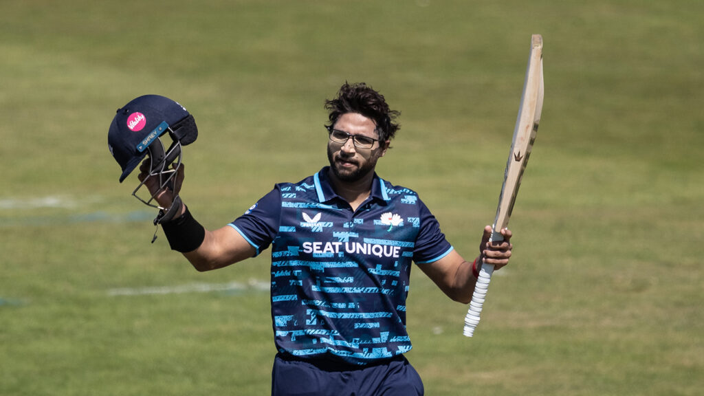 Imam-ul-Haq sends Pakistan reminder with 159 for Yorkshire