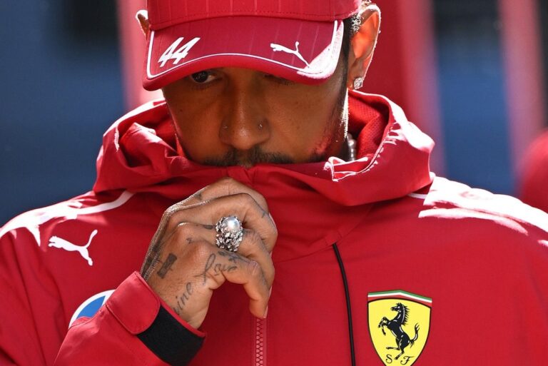 Lewis Hamilton calling himself 'useless' is "nonsense" – George Russell