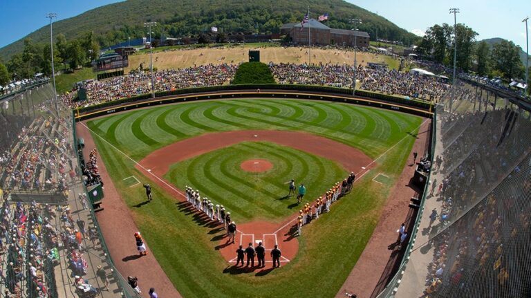 Little League World Series ace's lightning-fast pitches overpower hitters