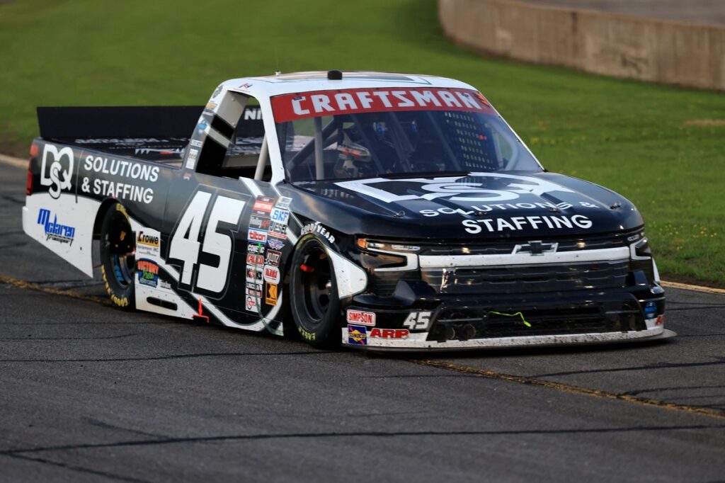 Niece Motorsports immediately releases Kaden Honeycutt after signing with rival team