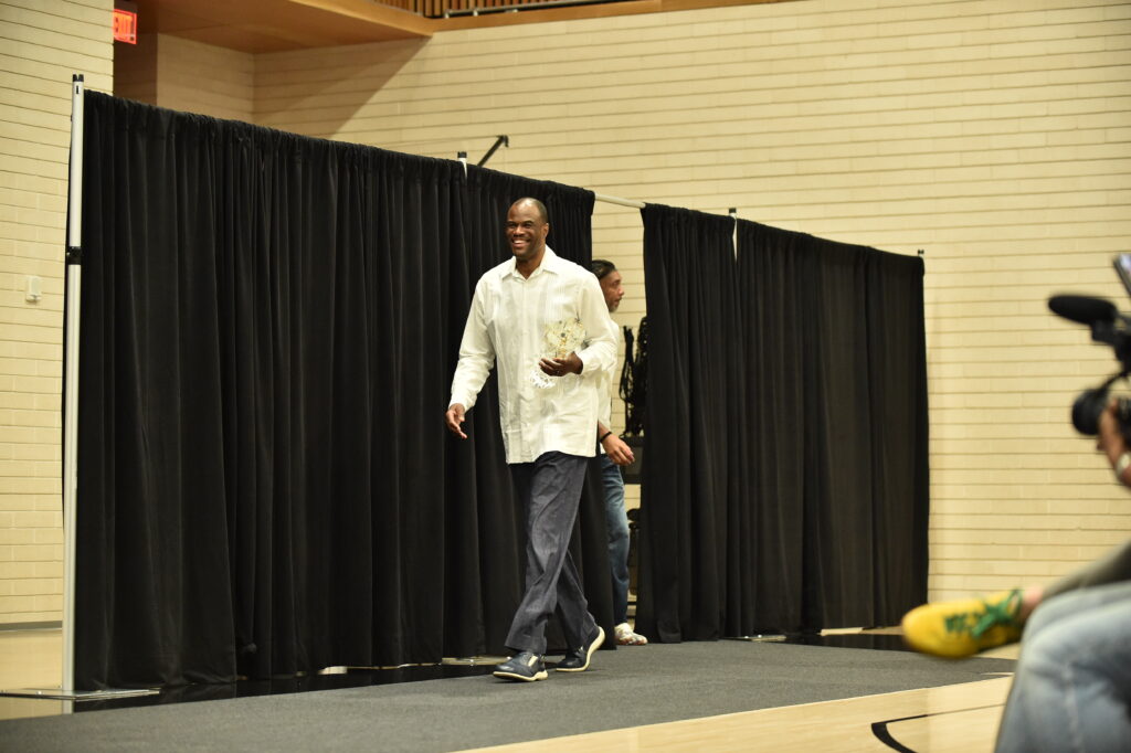 Open Thread: Happy belated birthday to David Robinson