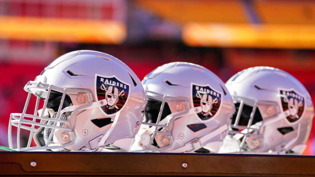 Raiders’ New Defender Turning Heads at Training Camp