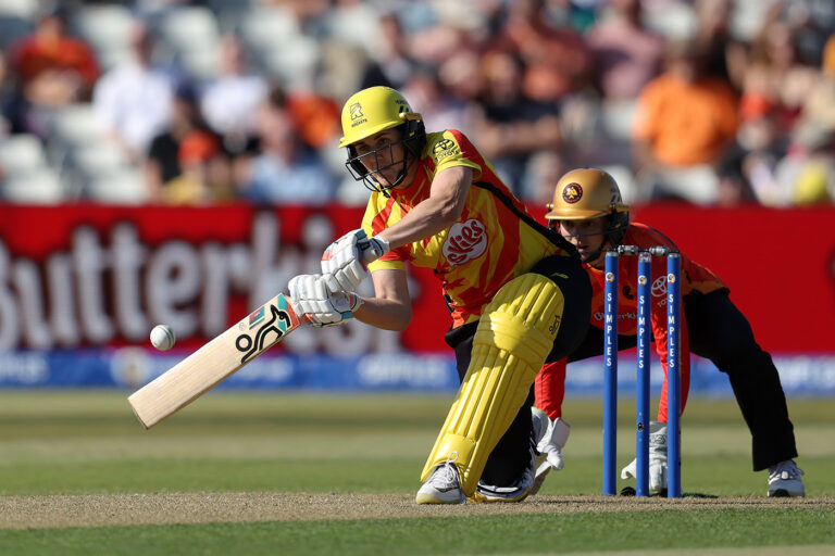 Sciver-Brunt's 64 not enough as Rockets stuck on launchpad